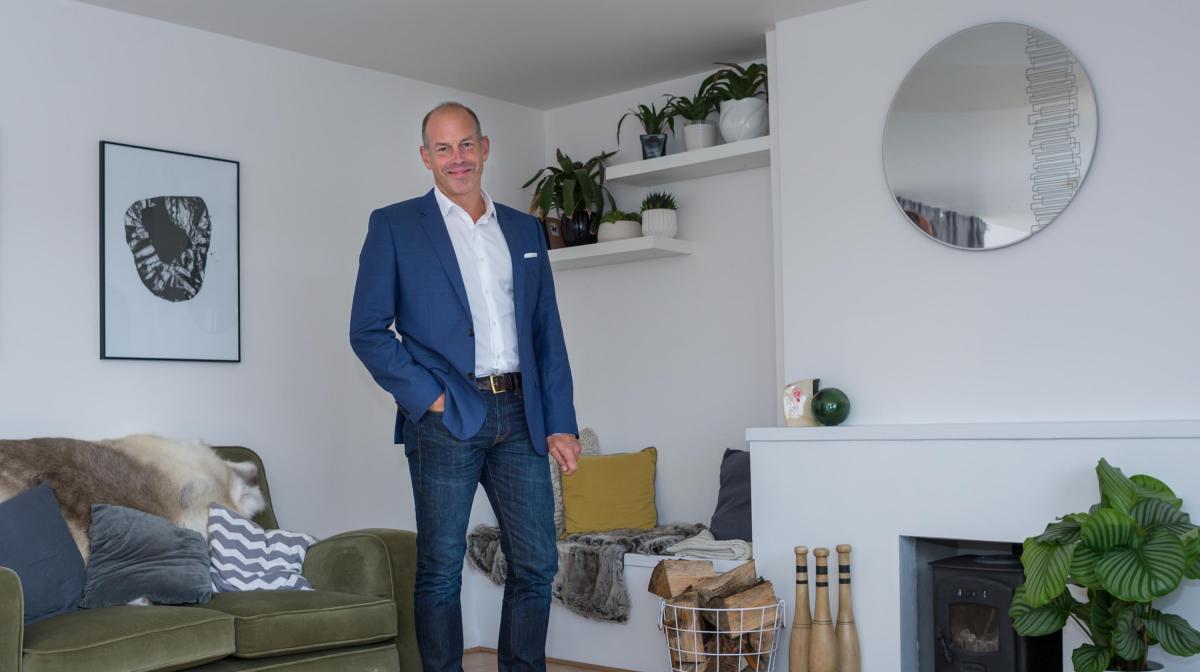 Phil Spencer’s History of Britain in 100 Homes