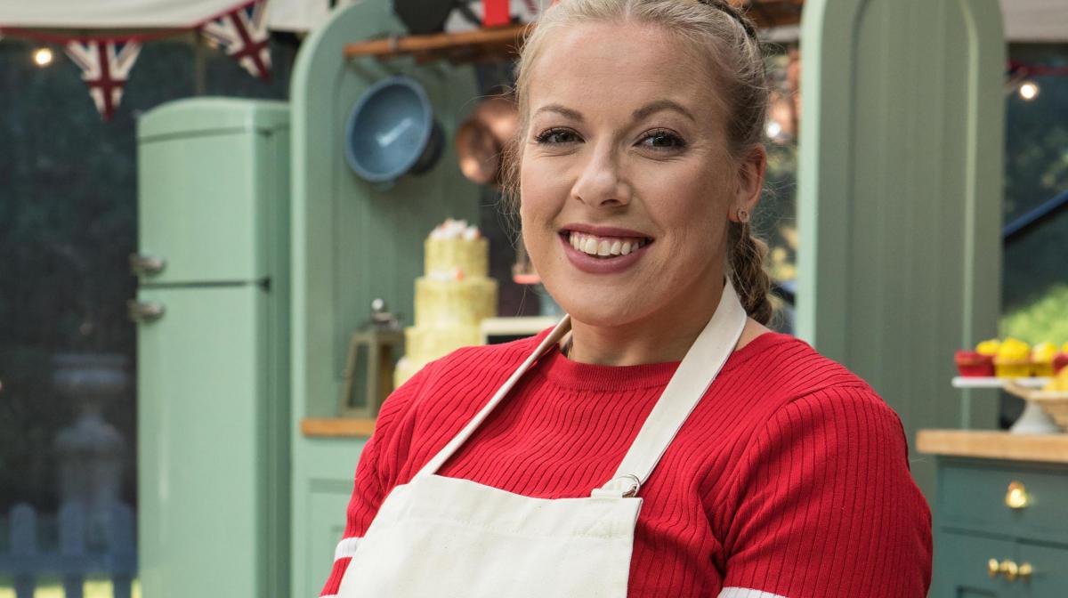 THE GREAT CELEBRITY BAKE OFF FOR STAND UP TO CANCER: Episode 1